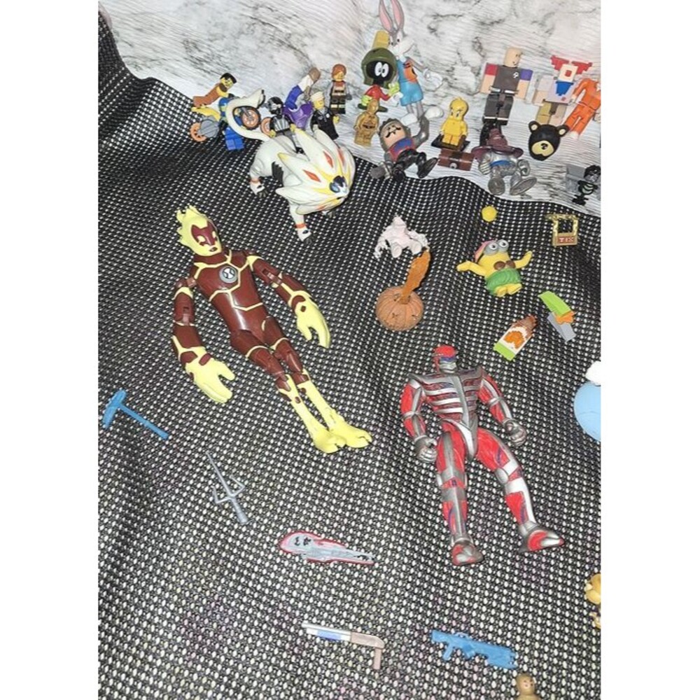 Huge Mixed Toy Action Figure Lot Mario Pokemon Marvel DC Roblox Wrestling WWE - Picture 3 of 12